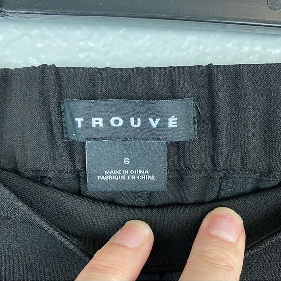 Trouve Womens Elastic Waist Tapered Leg Pleated Front Pull-On Pants Black Size 6 - Picture 3 of 5